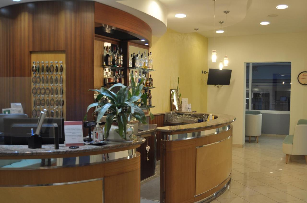 Hotel Adriatic&Beauty Rimini Extérieur photo