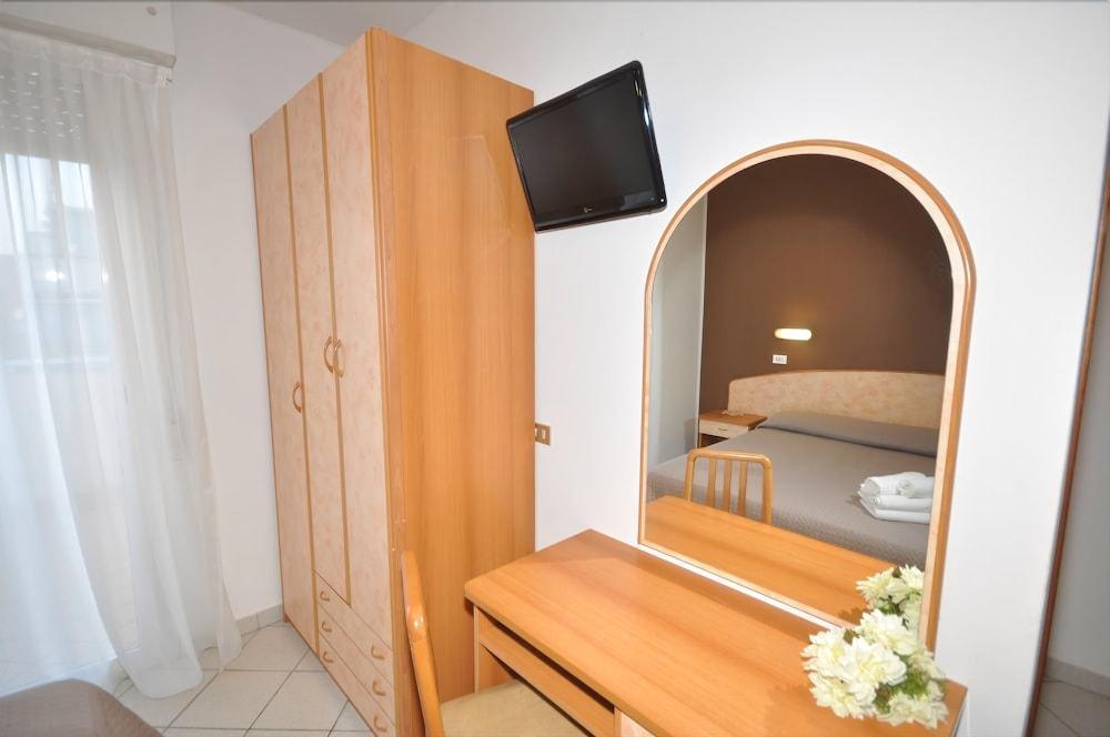 Hotel Adriatic&Beauty Rimini Extérieur photo