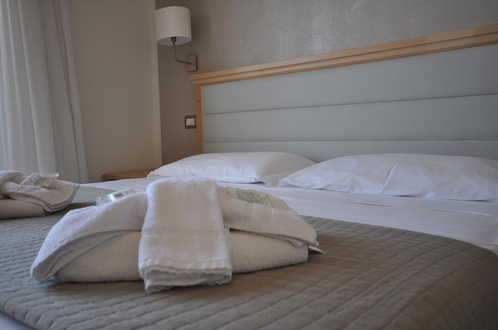 Hotel Adriatic&Beauty Rimini Extérieur photo